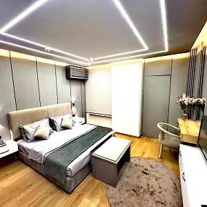 Otel Queens